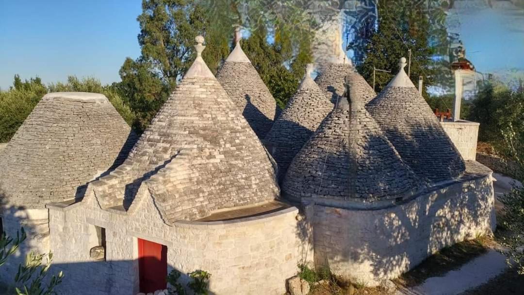 Trulli L'Utopia Di Anny Trulli Anny'S Utopia Locorotondo Exteriör bild